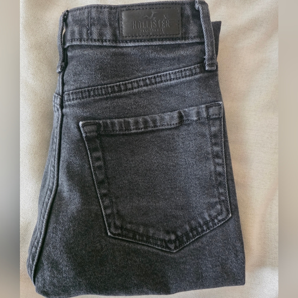 * Hollister Women's Gray Skinny Jeans Black Wash Trendy‎ & Stylish Casula Sz 27